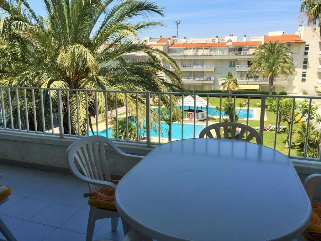APARTMENT POOL VIEW TWO BEDROOMS Room, Illa Mar d'Or, Costa Brava