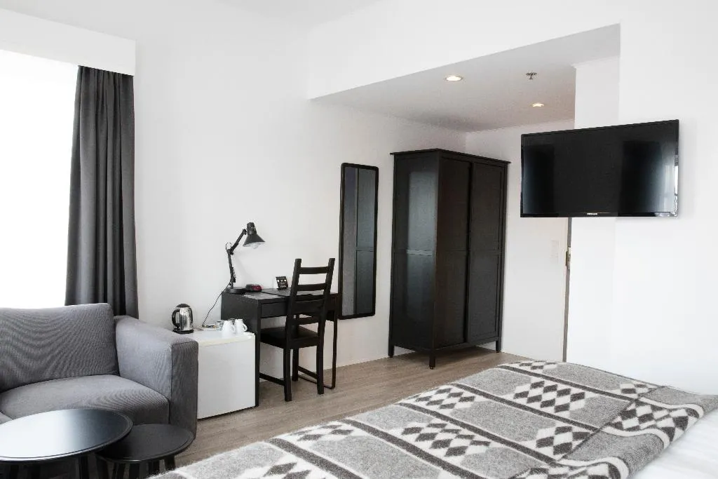 Double or Twin STANDARD Room, Fosshotel Raudara, Reykjavik