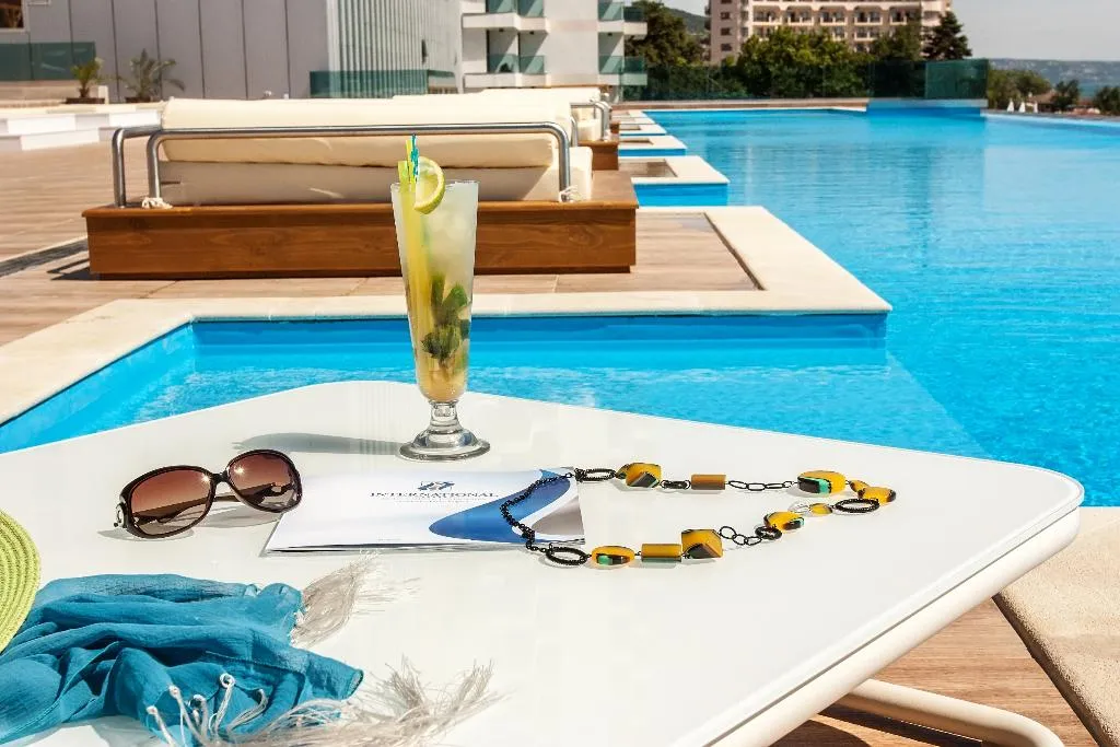 Pool, International Hotel Casino & Tower Suites, Varna