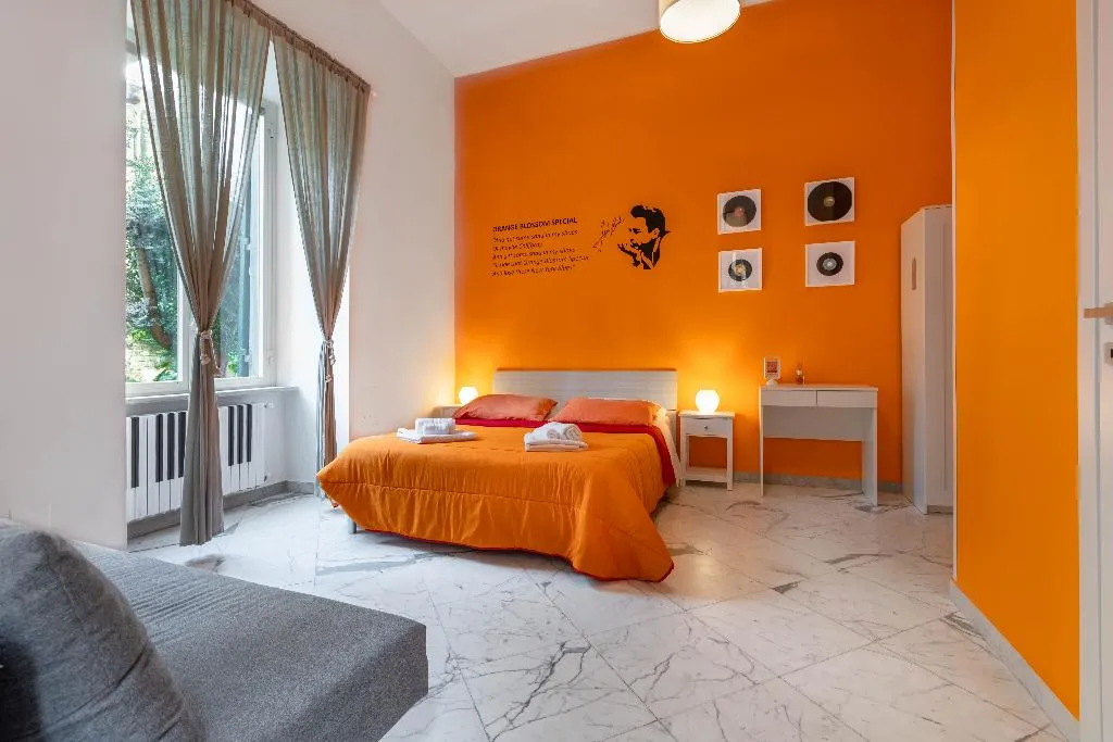 TRIPLE STANDARD Room, B&B Colori e Note, Naples