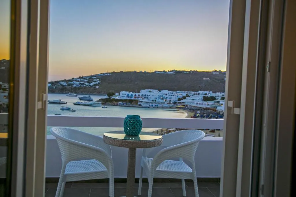 DOUBLE EXECUTIVE KING BED Room, Thalassa Boutique Hotel, Mykonos