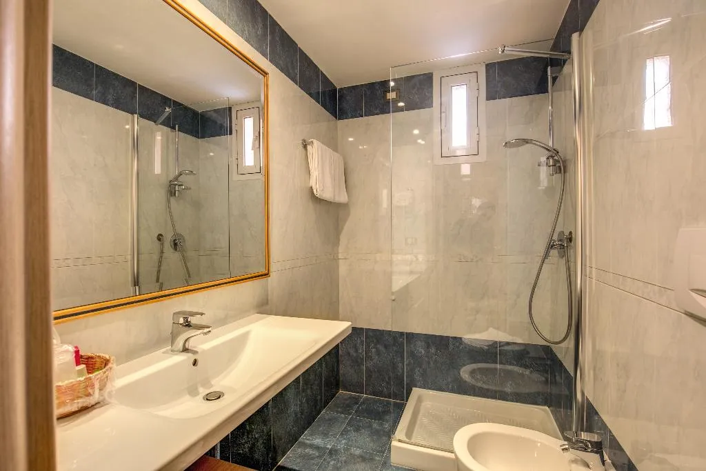 Room, Hotel San Remo, Rome