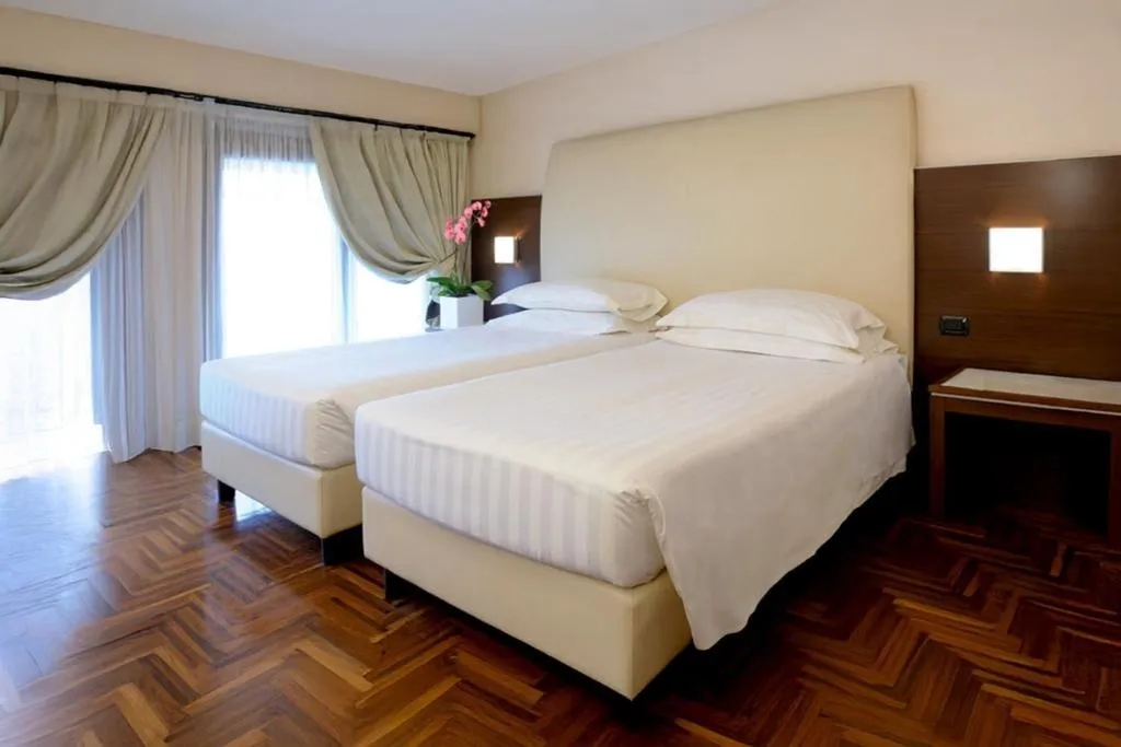 DOUBLE STANDARD Room, B&B HOTEL Habitat Giussano, Milan