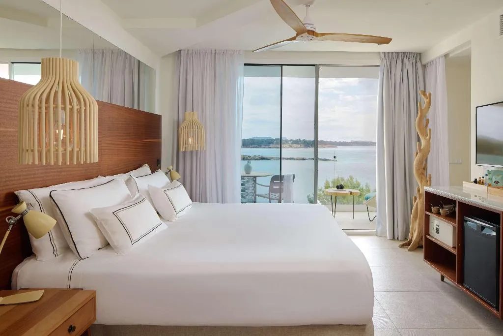 Double or Twin SEA VIEW Room, Meliá Ibiza, Ibiza