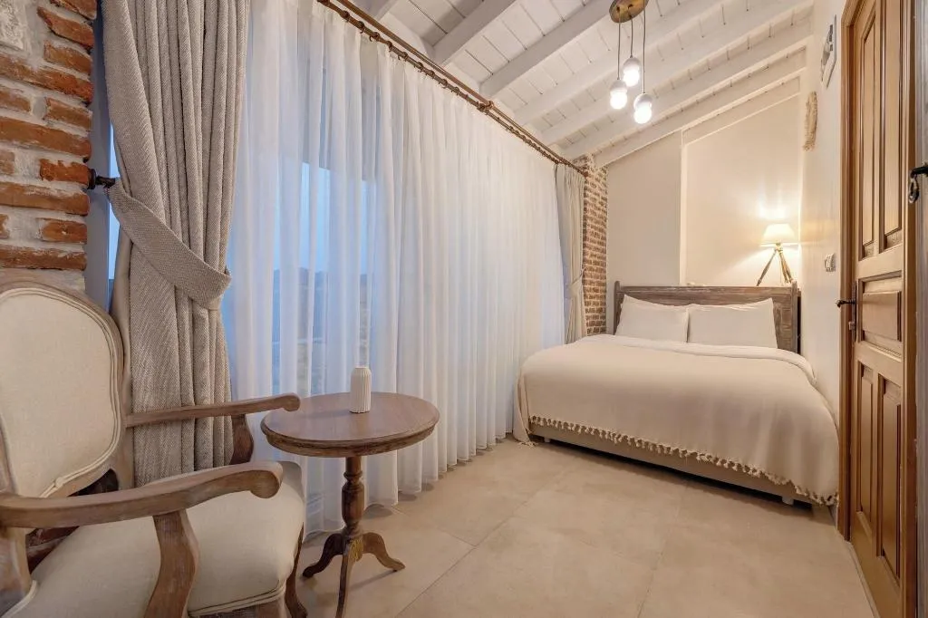Room, Navali̇a Otel, Izmir
