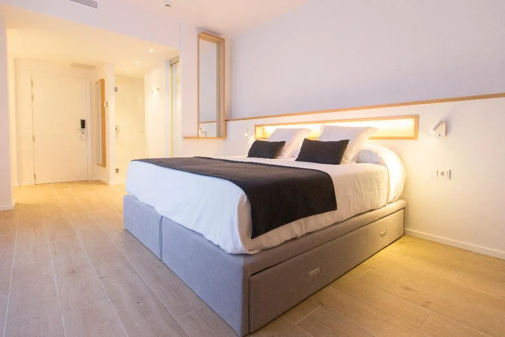 DOUBLE SUPERIOR Room, Anfora Ibiza, Ibiza