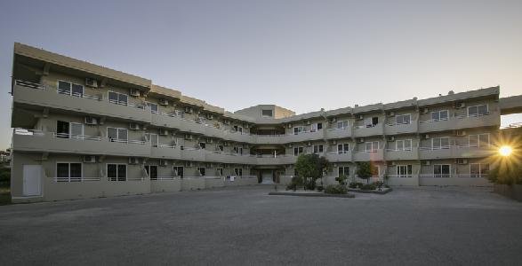 Monaco Hotel, Kavaje