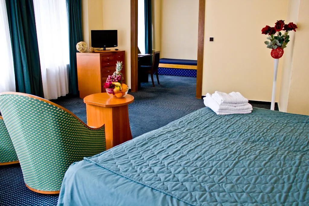 QUADRUPLE STANDARD Room, Harmony, Prague