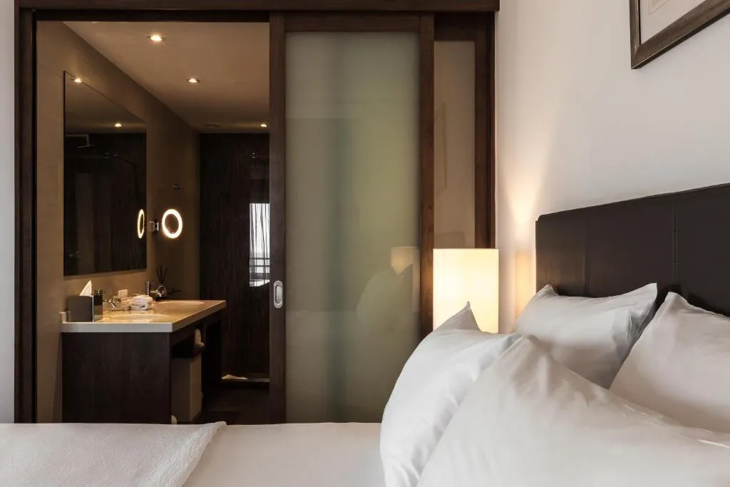 SUITE SEA VIEW Room, Radisson Blu Resort, Malta St. Julians, Malta
