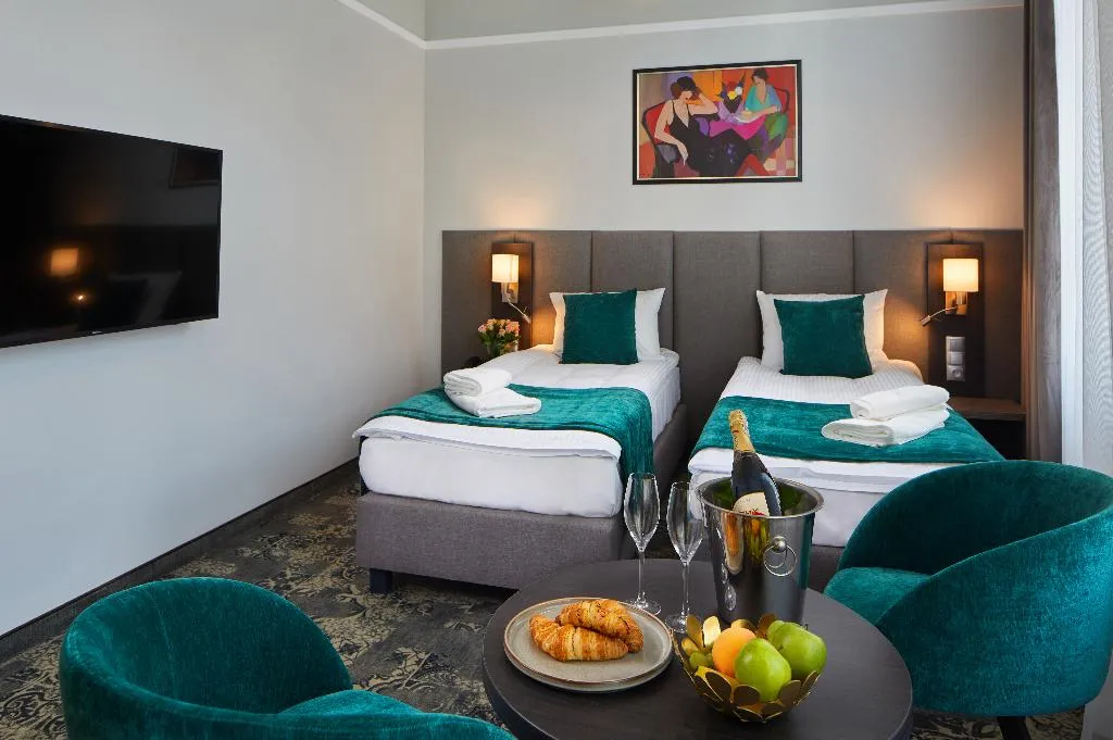 DOUBLE STANDARD Room, Hotel Estera, Krakow