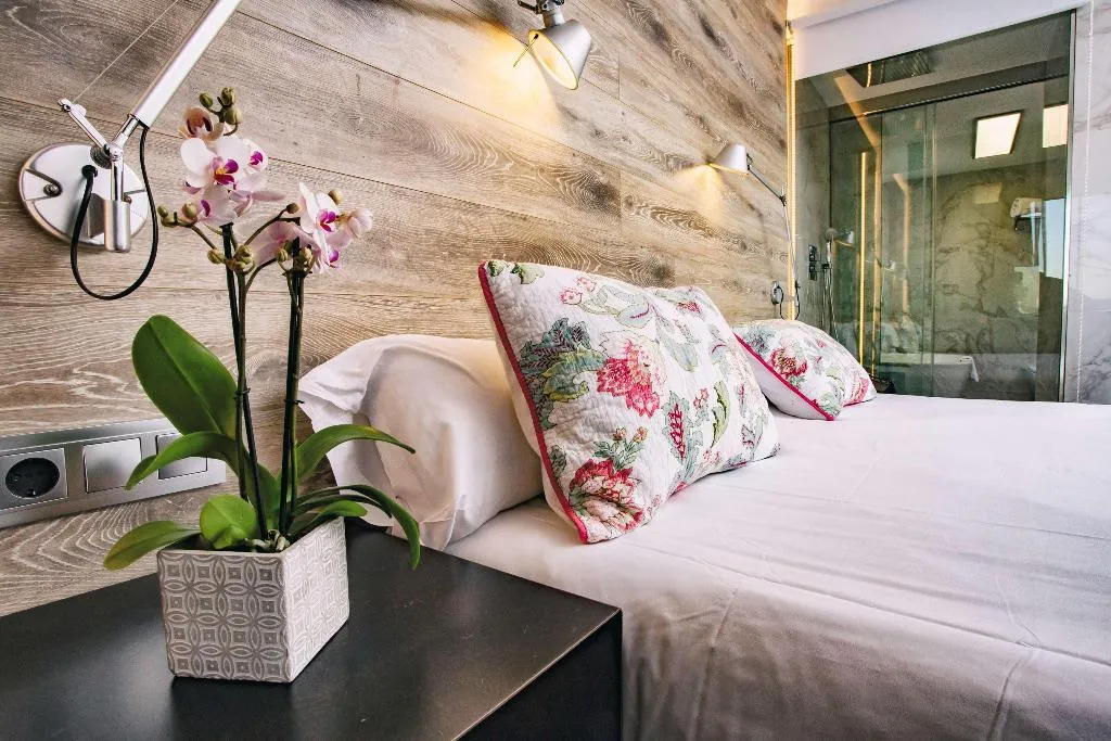 JUNIOR SUITE KING SIZE BED Room, Best Western Plus Alfa Aeropuerto, Barcelona