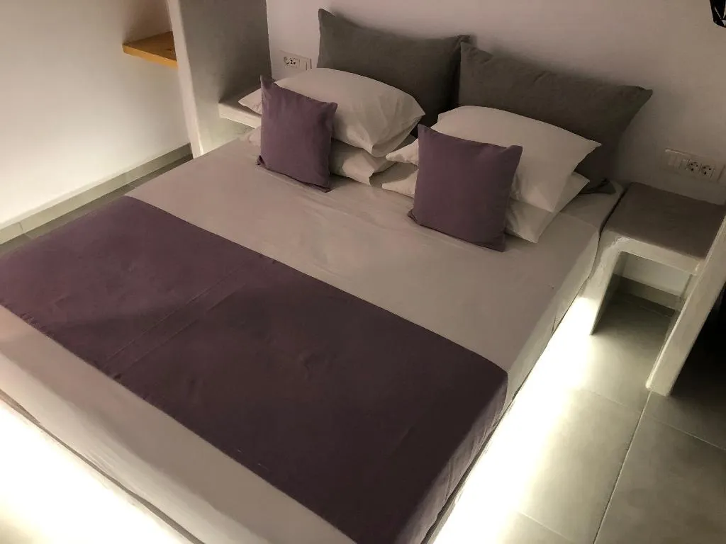 APARTMENT DELUXE Room, Dragonfly Villas, Santorini