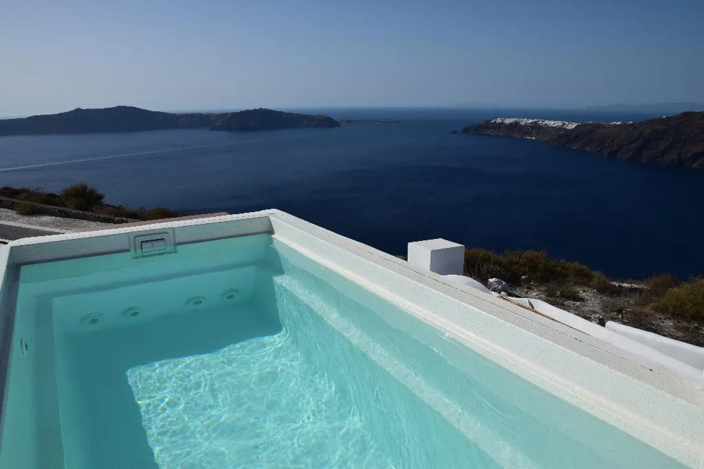 SUITE WITH PRIVATE POOL Room, Amaze Suites, Santorini