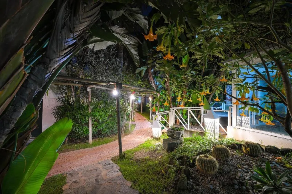 Terrace, La Villa Resort & Spa, Naples