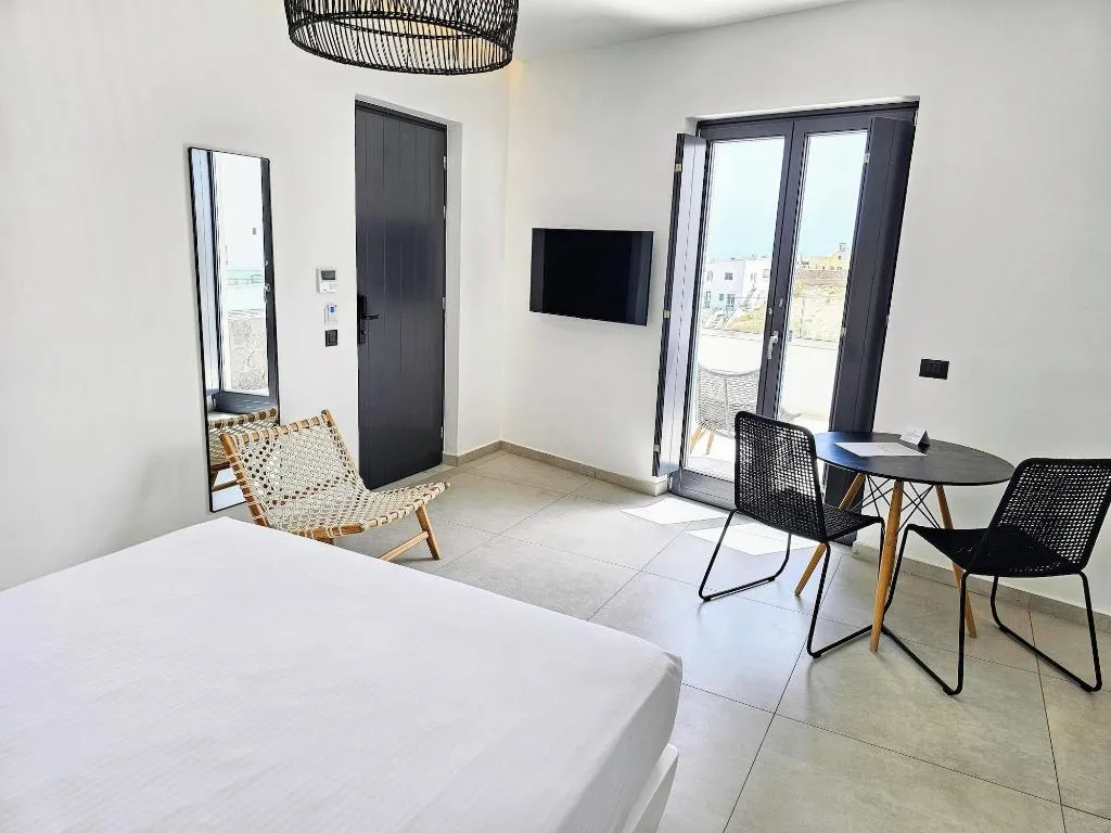 Room, MyLithos Suites, Santorini