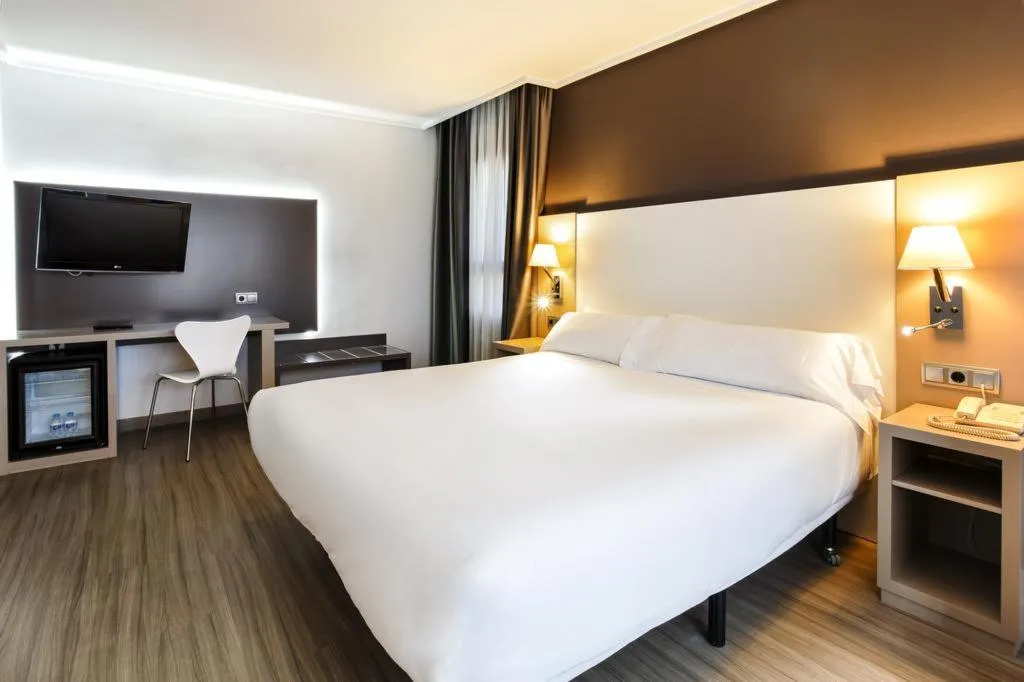 DOUBLE SINGLE USE STANDARD Room, B&B HOTEL Cartagena Cartagonova, Costa Blanca