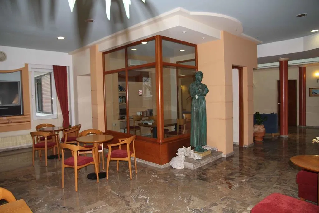 Lobby, Astron, Kos