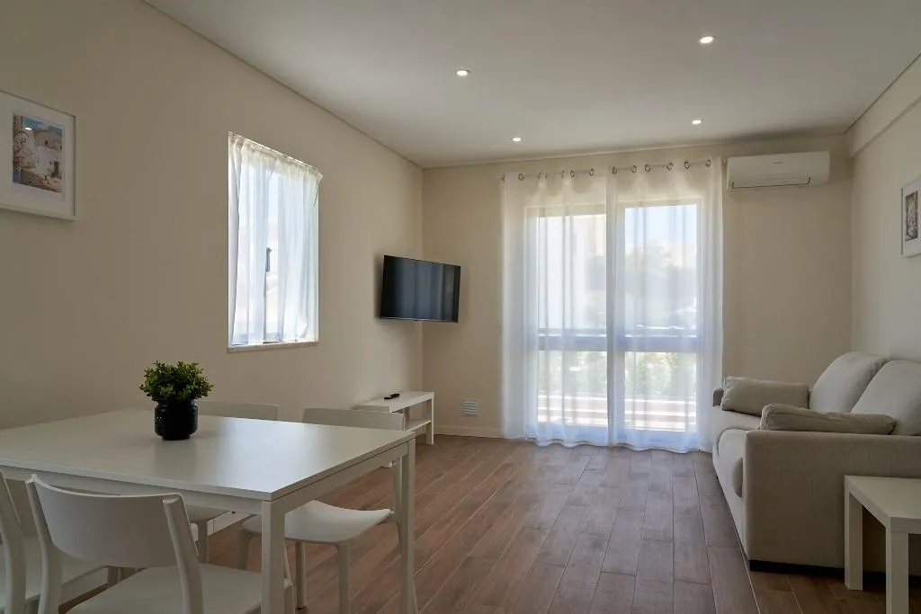 APARTMENT DELUXE WITH BALCONY Room, Legacy Suites & Apartments Albufeira Al, Algarve