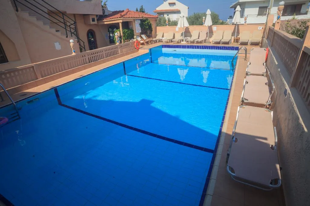 Pool, Evina Rooms and Suites, Crete