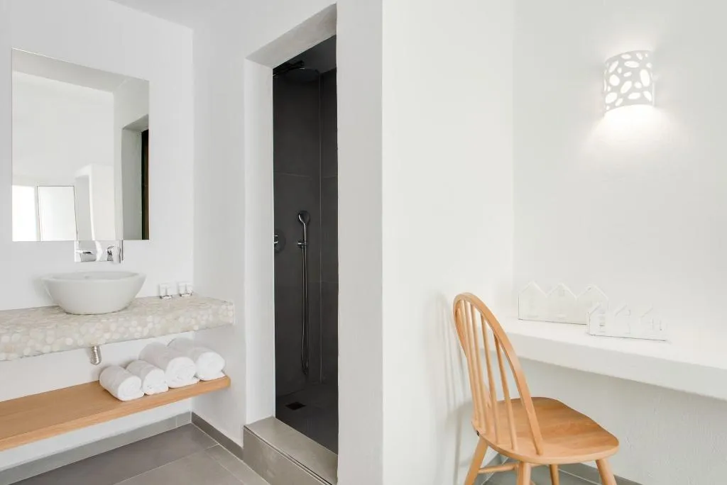 Room, Hotel Eucalyptus, Santorini