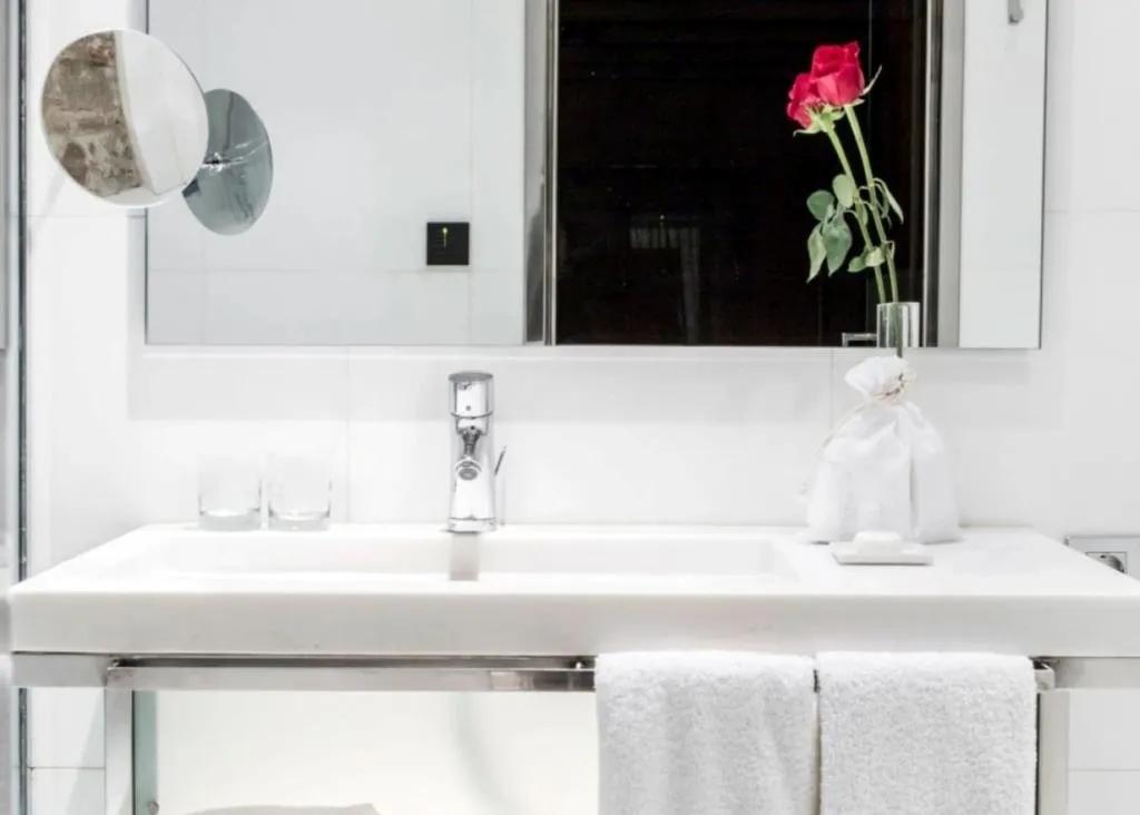 SINGLE STANDARD Room, Granados 83, Barcelona