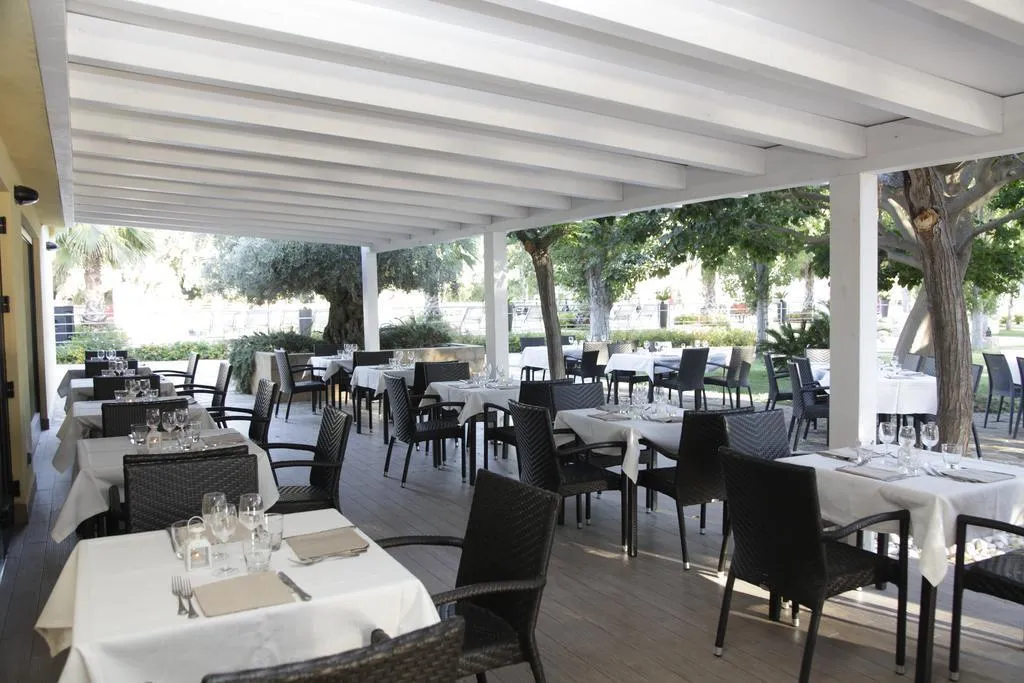 Restaurant, Le Dune Resort Bw Signature Collection, Catania