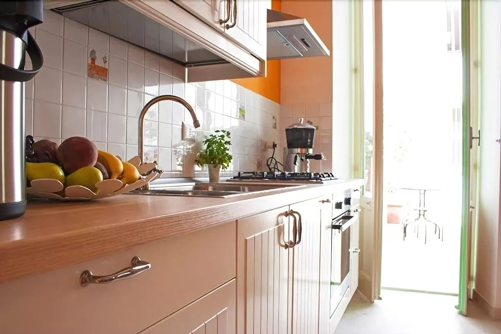 Restaurant, City-in-hostel-B&B, Catania