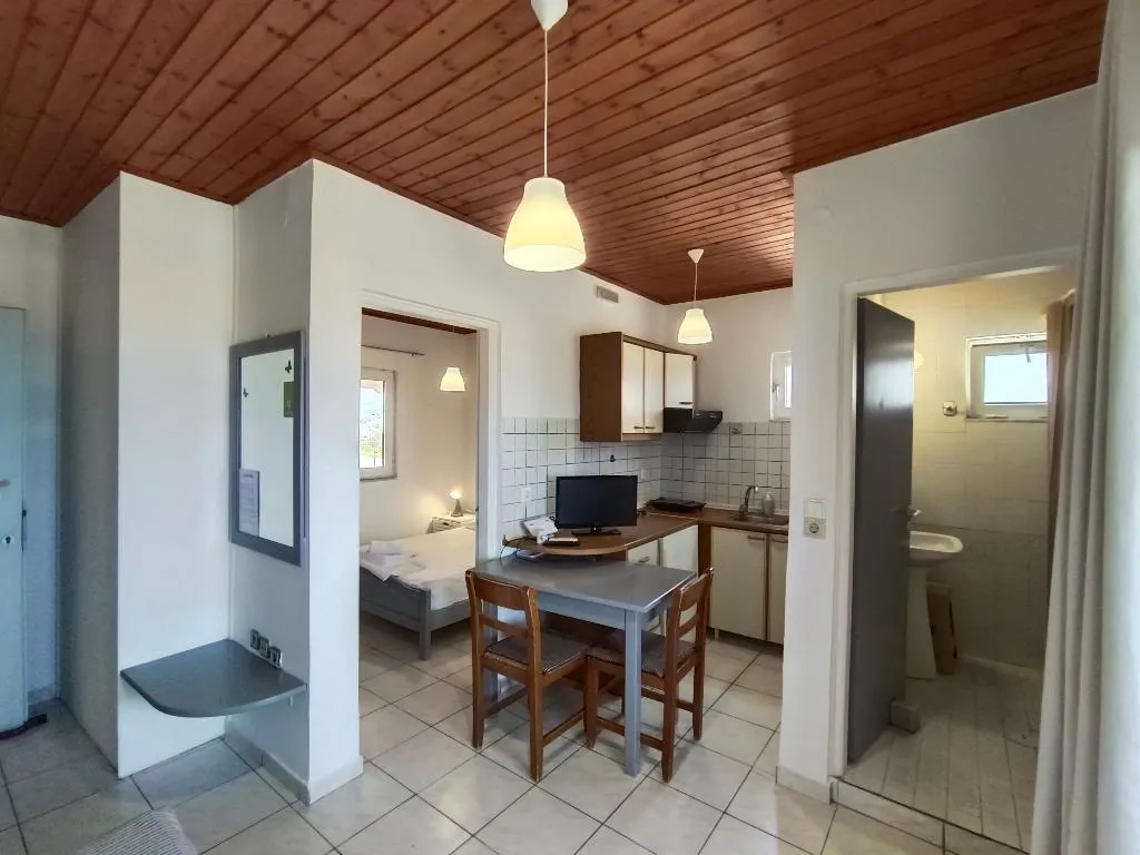 TRIPLE COMFORT Room, Albatross Apartments, Crete