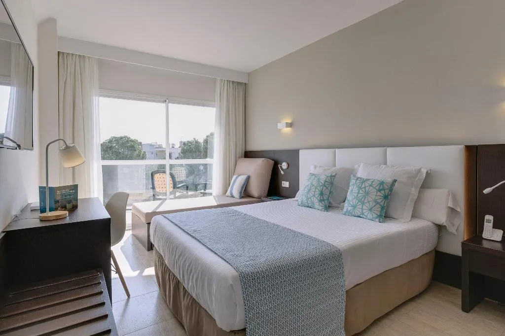 Room, Ilunion Palmanova Mallorca, Majorca