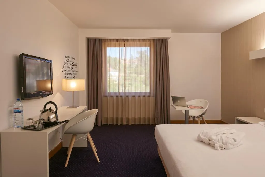 DOUBLE STANDARD Room, Aeminium Coimbra, Affiliated by Meliá, Porto