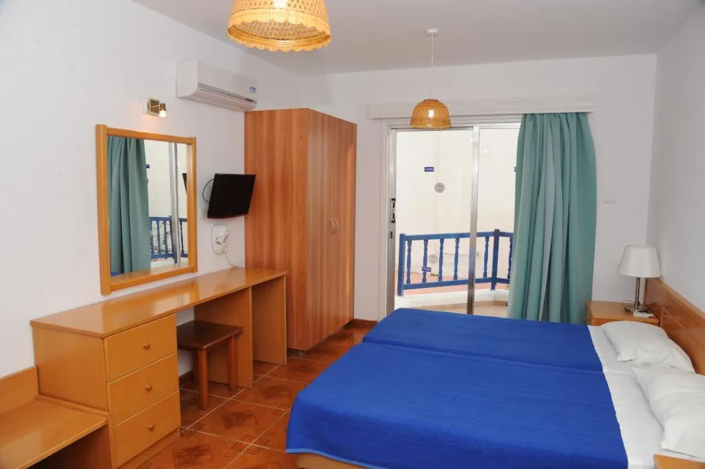STUDIO CAPACITY 2 WITH AIR CONDITIONING Room, Alexia Hotel Apartments, Cyprus
