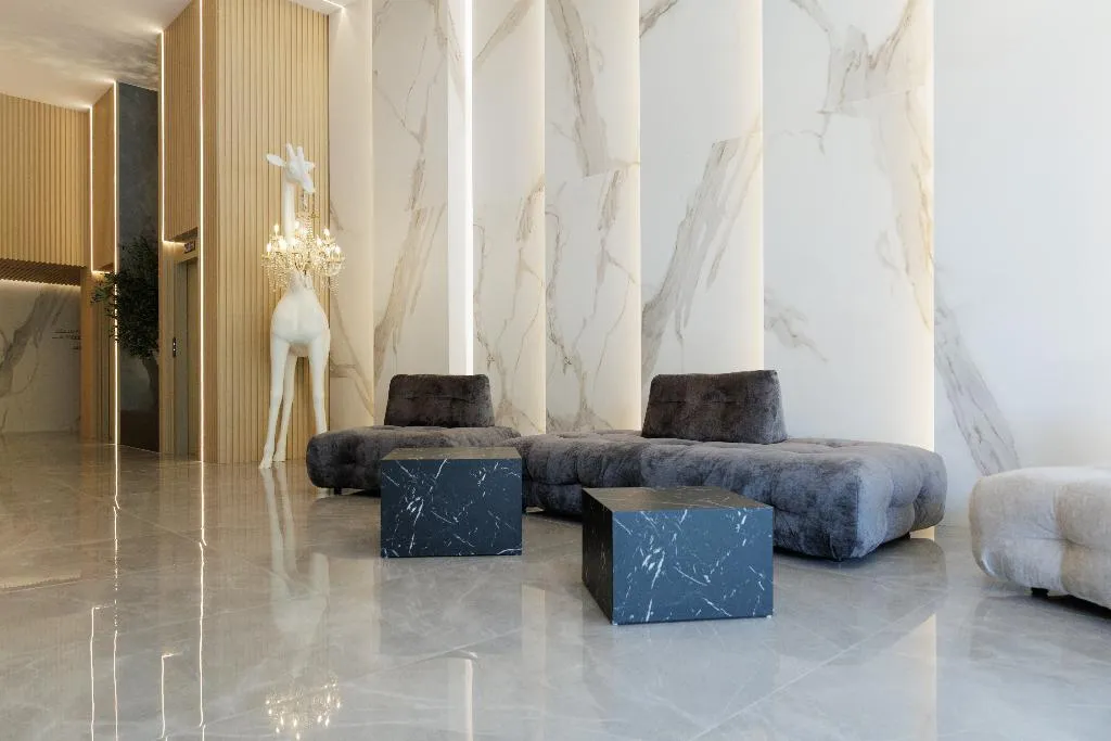 Lobby, Hilton Garden Inn Athens Syggrou Avenue, Athens