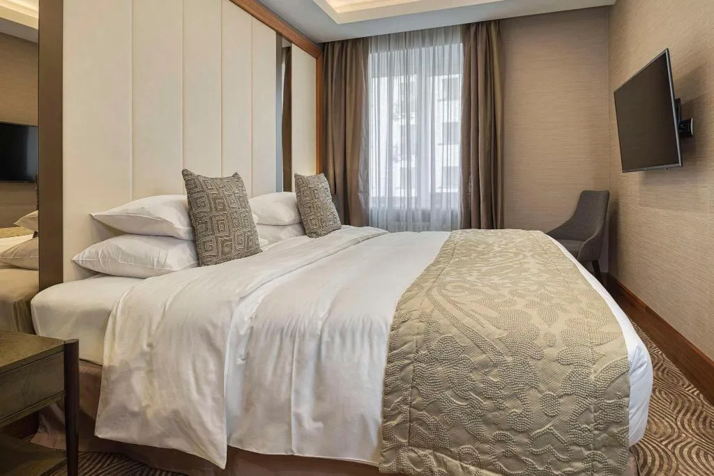 Room, Grand Hotel Kempinski Riga, Riga