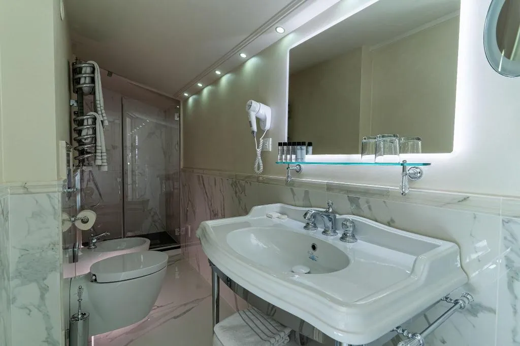 SUITE DELUXE Room, The Moon Boutique Hotel, Florence