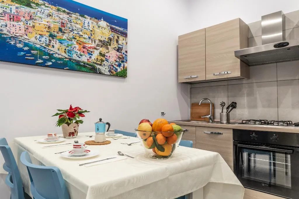 APARTMENT WITHOUT BALCONY Room, Casina Rossa, Naples