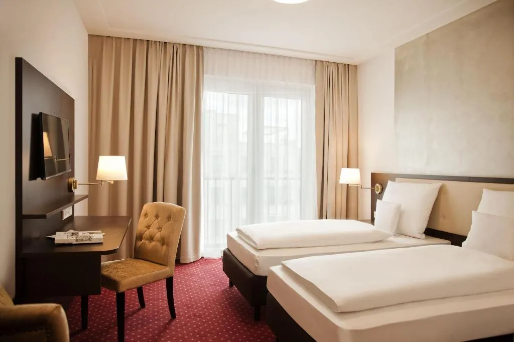Room, Gold Palais Hotel, Berlin
