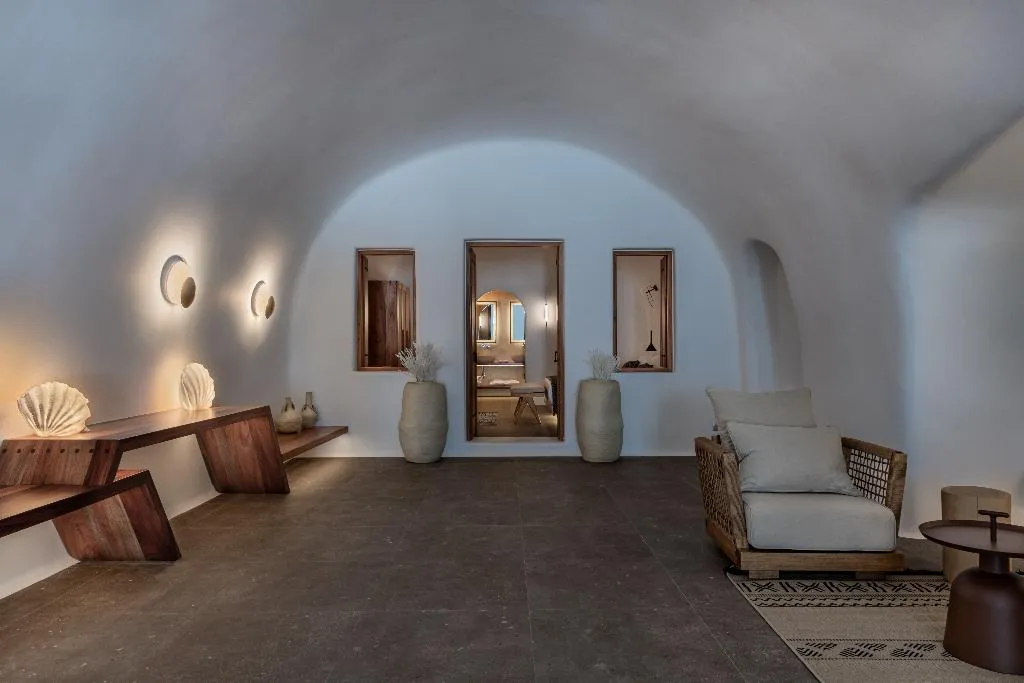 SUITE WITH VIEWS Room, Victoria Caves, Santorini