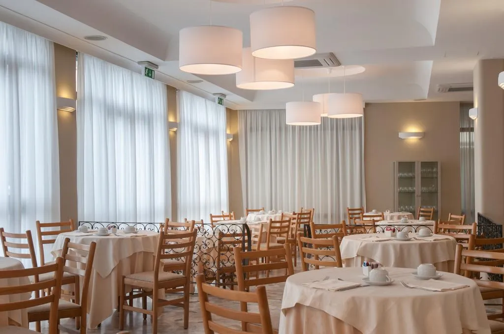 Restaurant, Astoria Vico Hotel, Naples