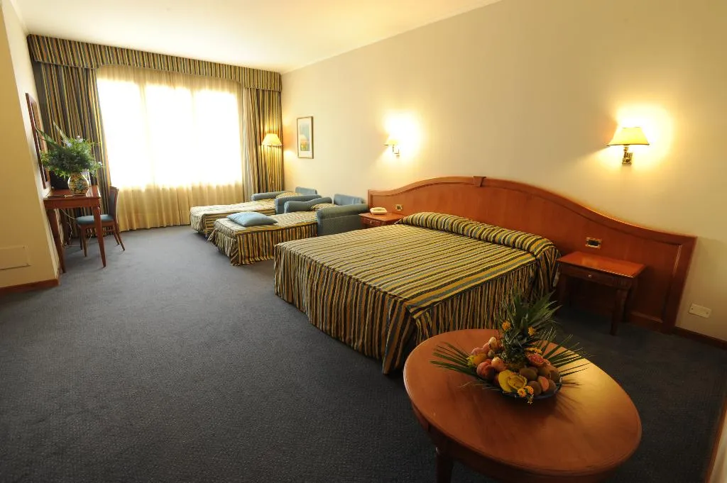 QUADRUPLE STANDARD Room, Hotel President, Palermo