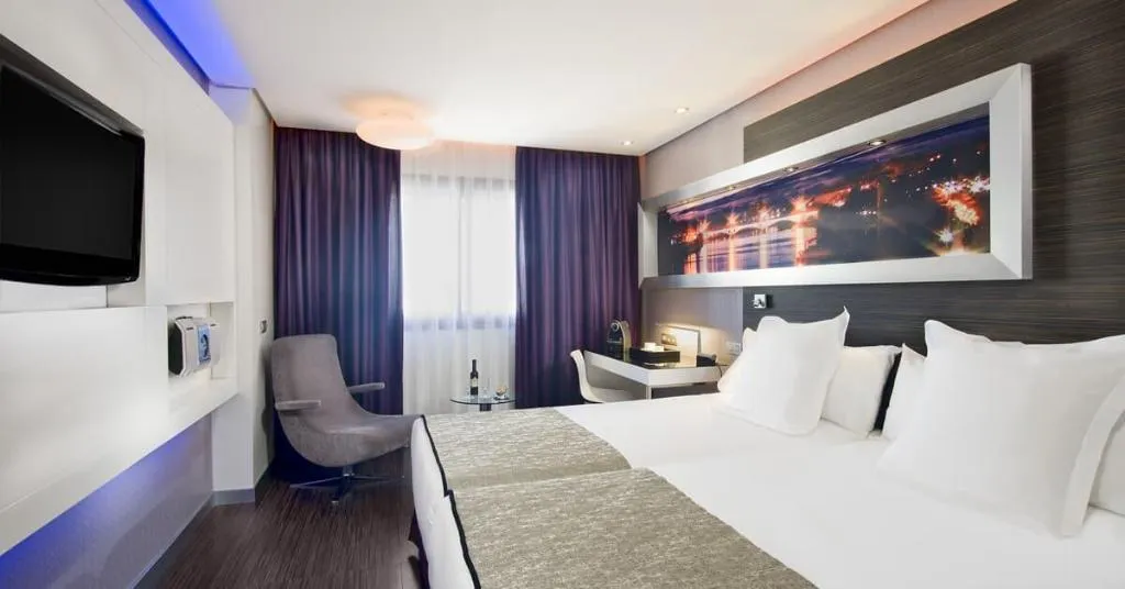 Room, Melia Lebreros, Seville