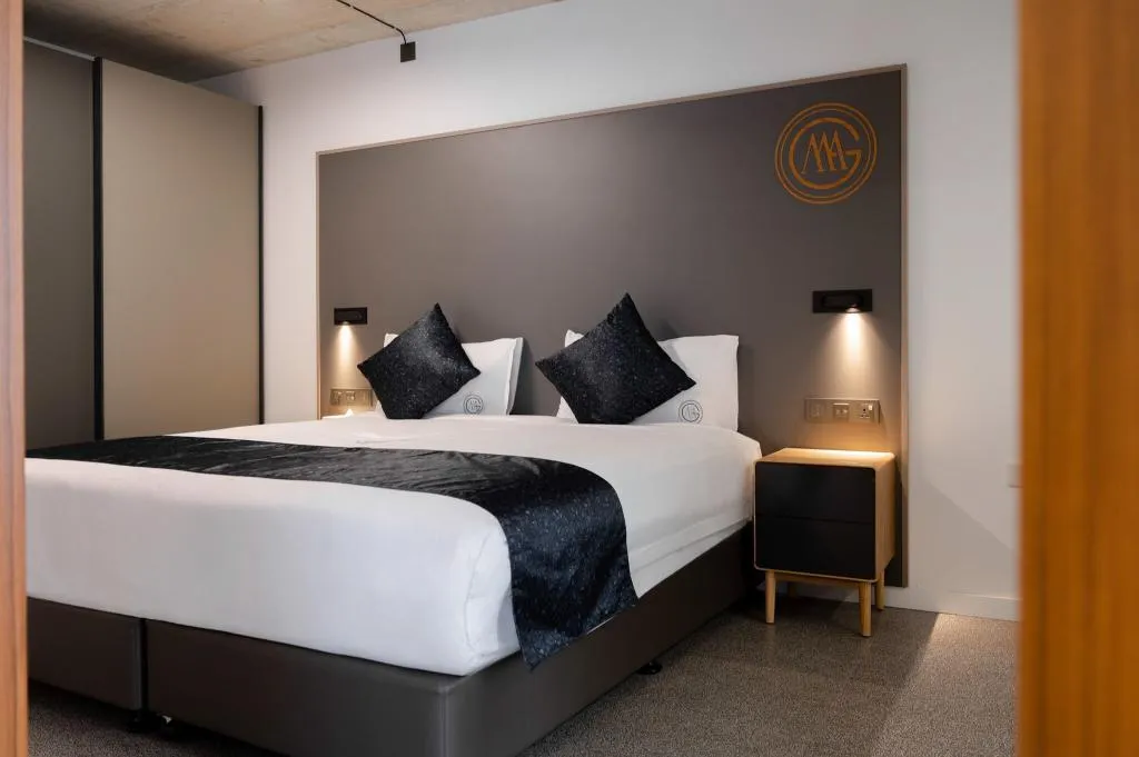 SUITE WITH JACUZZI Room, Grands Suites Hotel Residences & Spa, Malta