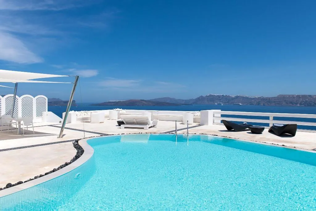 Pool, Avant Garde Suites, Santorini