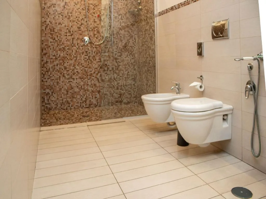 TRIPLE DELUXE Room, Le Stanze del Vicere Boutique Hotel, Naples