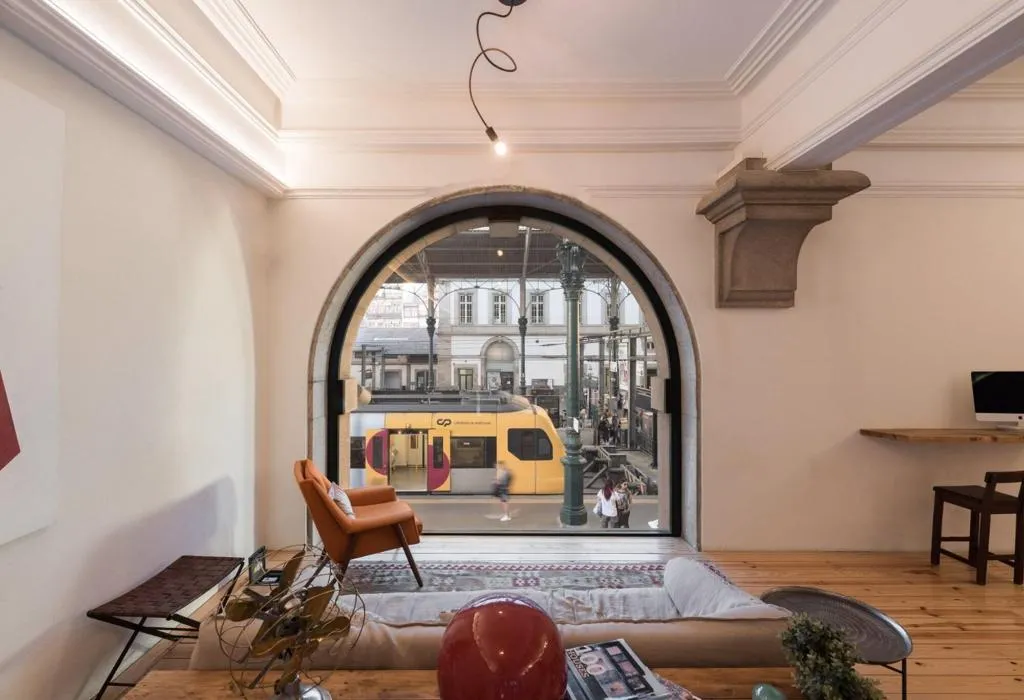 General view, The Passenger Hostel, Porto