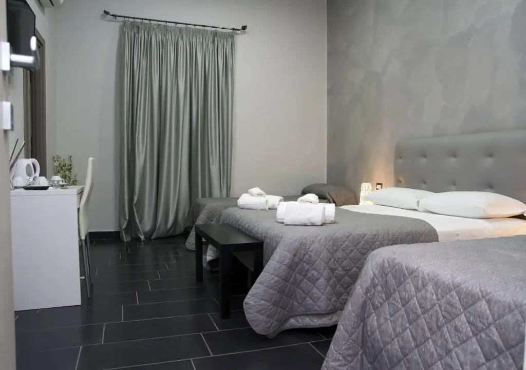 Room, B&B Napoli Binario1, Naples