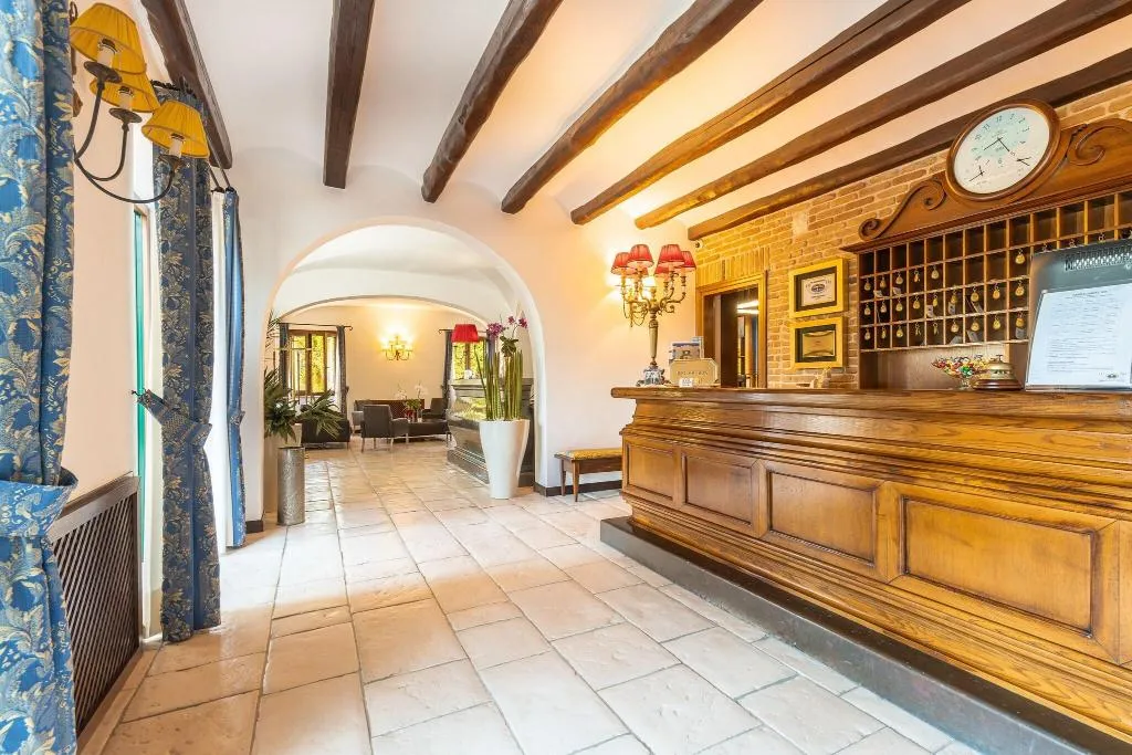 Lobby, Arbatasar, Cagliari
