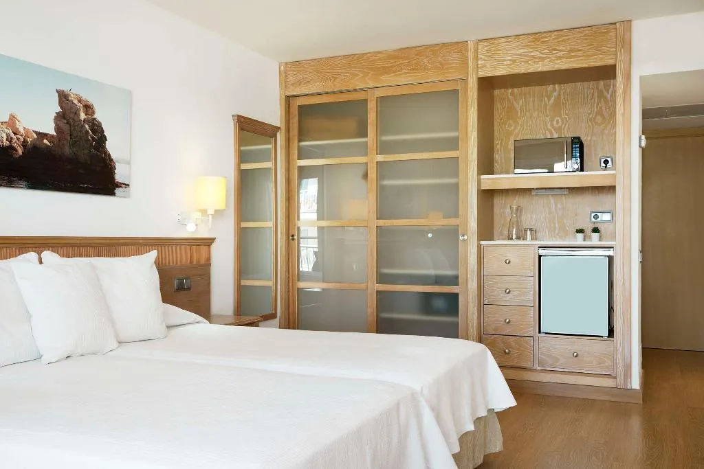 DOUBLE SIDE SEA VIEW Room, Iberostar Waves Club Cala Barca, Majorca