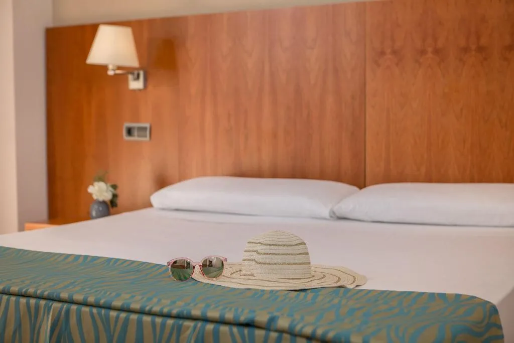 SUITE WITH DOUBLE BED Room, RVHotels Nautic Park, Costa Brava