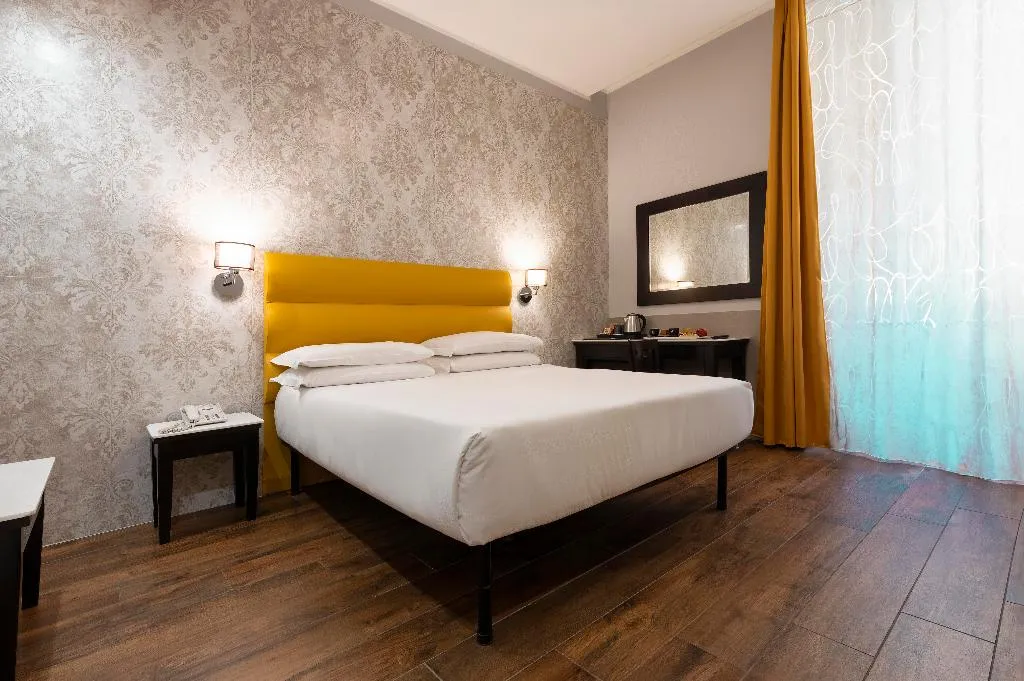DOUBLE SUPERIOR Room, Virgilio, Rome