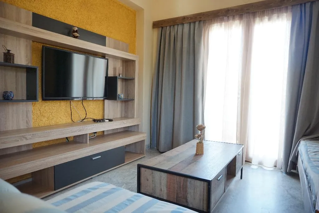 TRIPLE ONE BEDROOM Room, Katerini Apartments Hotel, Crete